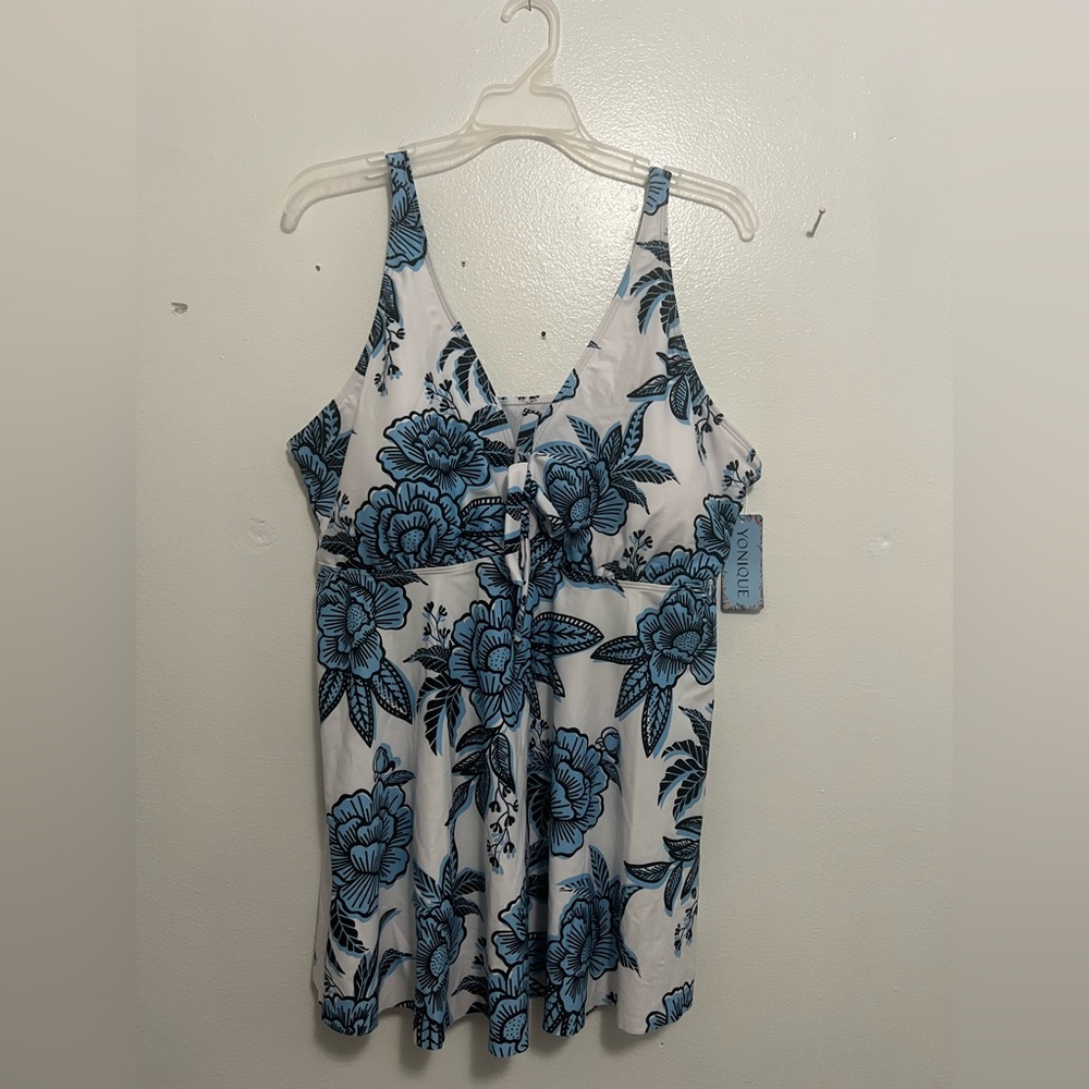 Women’s Plus Size Yonique Floral Swim Wear Top